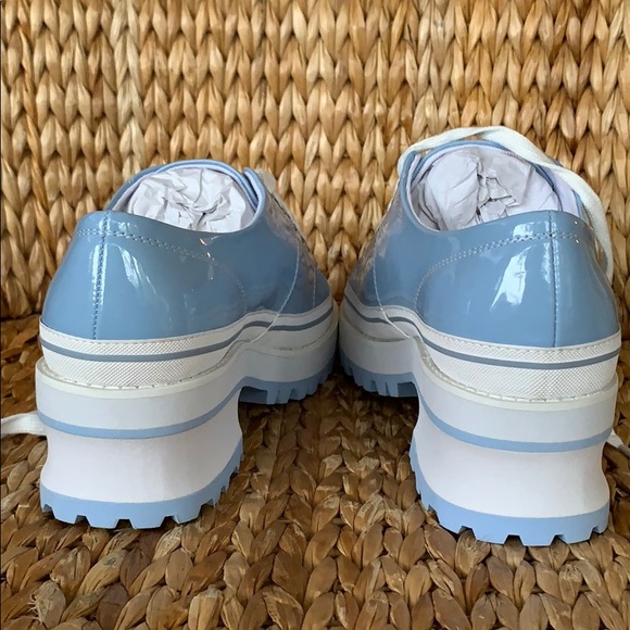 NIB 💙 Sugar Thrillz Patent Platform Sneakers - Picture 5 of 8